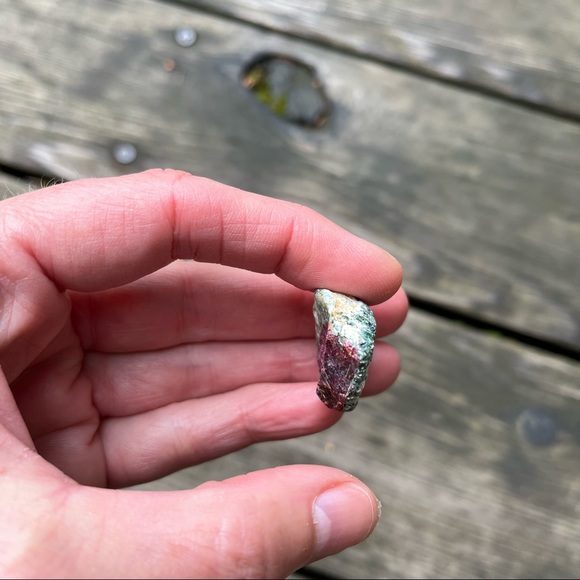 Ruby Zoisite Raw Crystal Anyolite - Picture 10 of 17